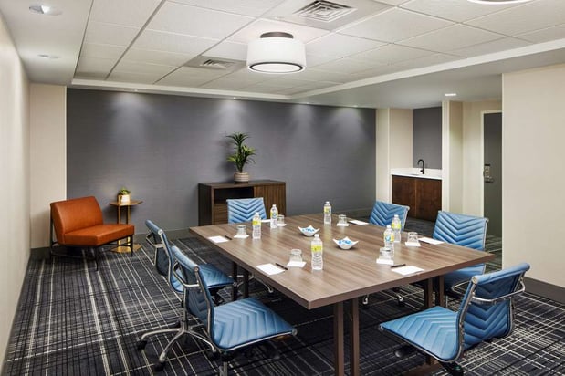 Images Hilton Charlotte Airport