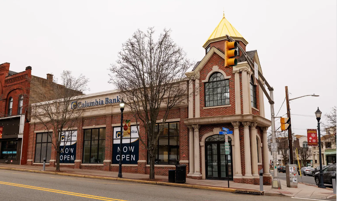 Columbia Bank Image
