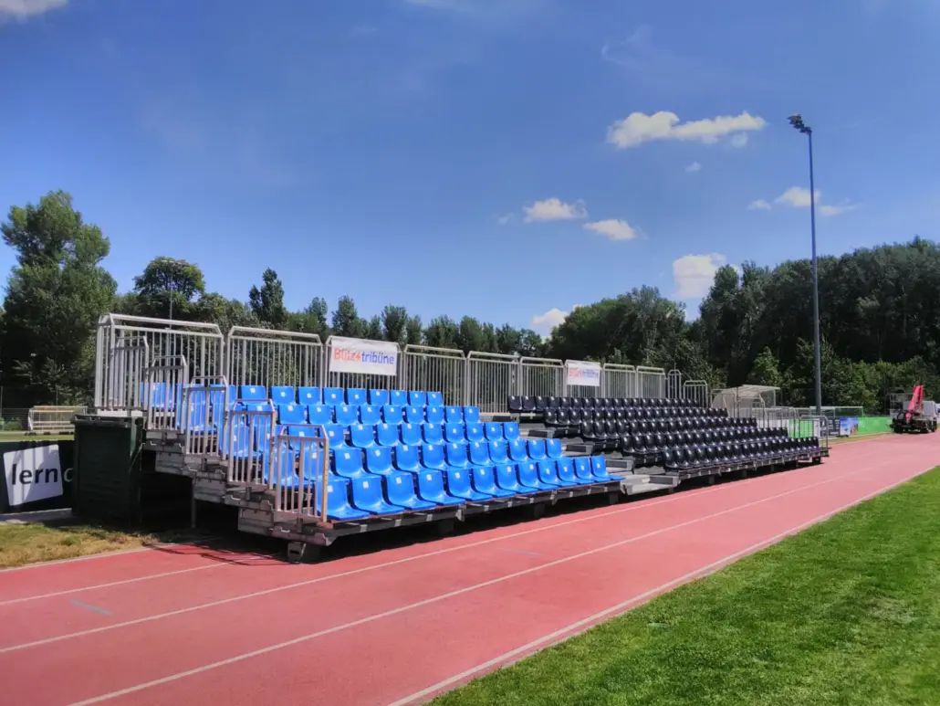 Bild 6 von Blitztribüne