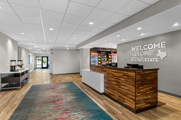 Images Hampton Inn & Suites Farmers Branch Dallas