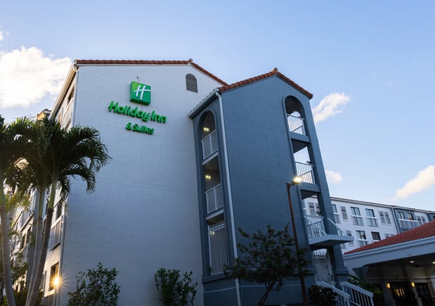 Images Holiday Inn & Suites Boca Raton - North by IHG