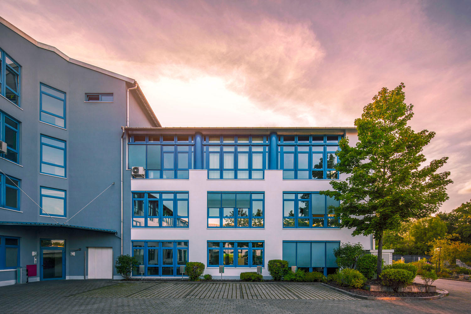 AIR-WOLF GmbH Waschraum- und Hygienetechnik, Unterhachinger Strasse 75 in München