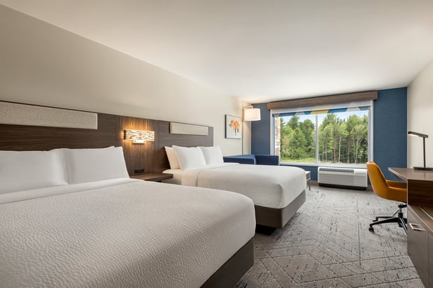 Images Holiday Inn Express & Suites Rhinelander by IHG