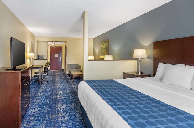 Images Best Western Plus Waynesboro Inn & Suites Conference Center