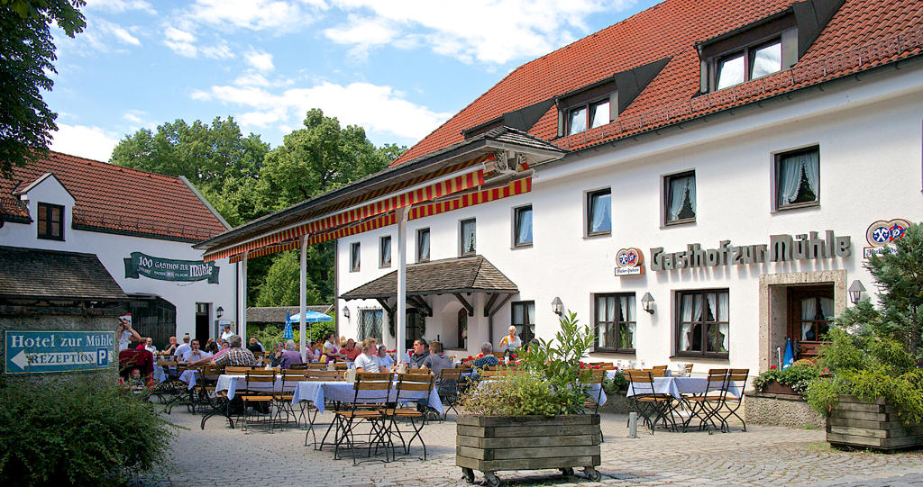Hotel zur Mühle GmbH, Kirchplatz 5 in Ismaning