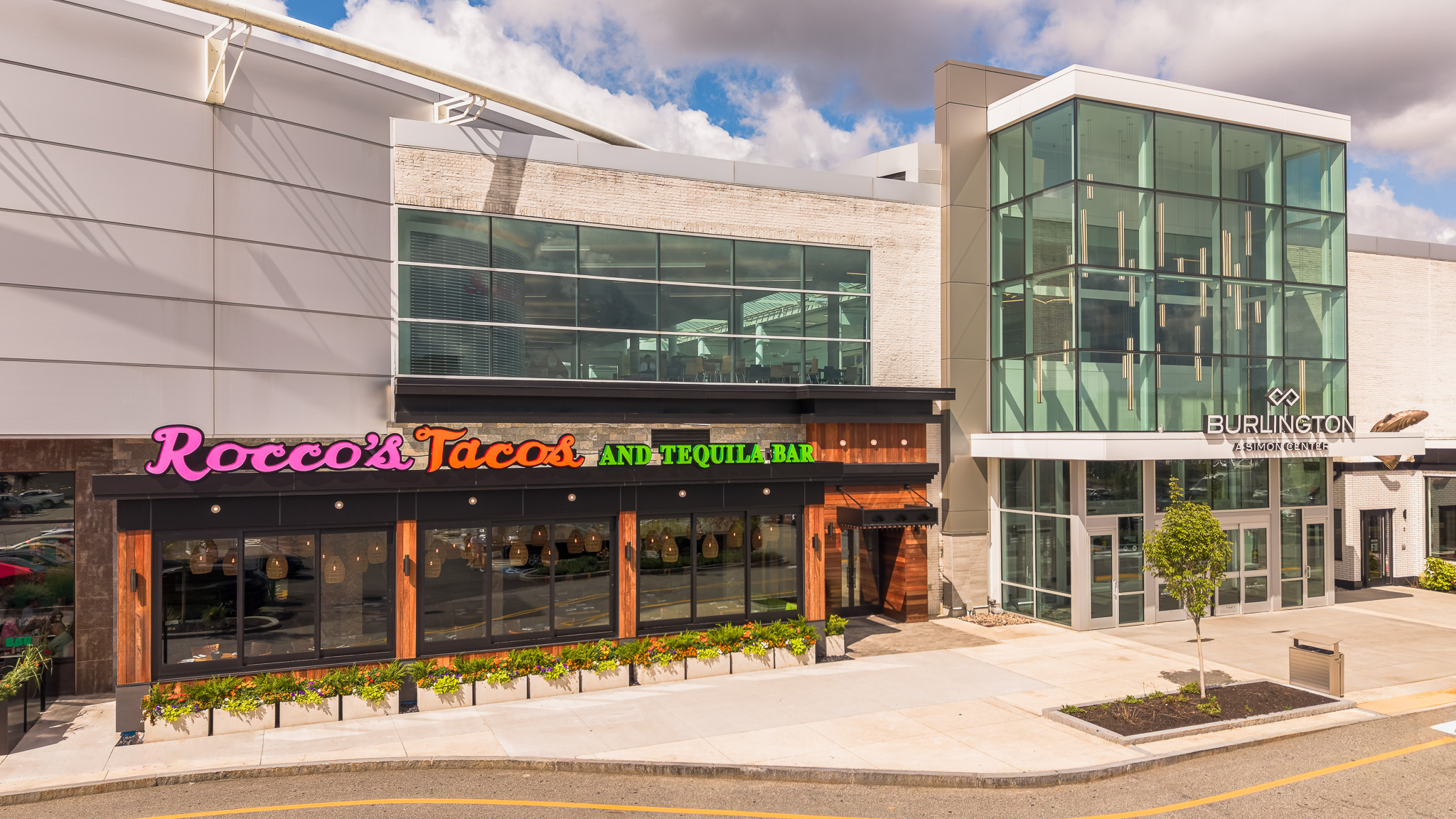 Rocco’s Tacos & Tequila Bar is officially open at the Burlington Mall! Marking our 11th location and 