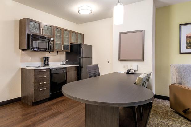 Images Candlewood Suites Portland-Airport, an IHG Hotel