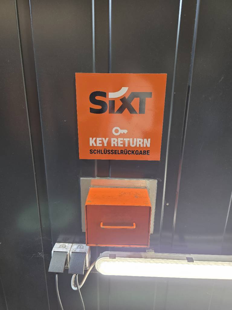 SIXT Autovermietung Köln City/Hilton am Dom, Marzellenstr. 13-17 in Köln