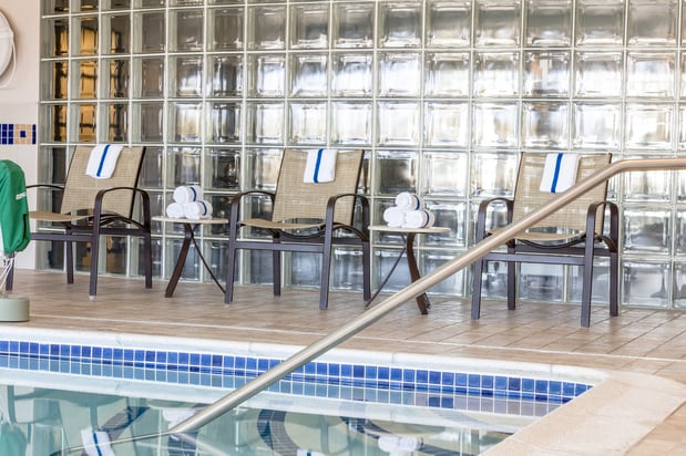 Images Holiday Inn Manchester Airport by IHG