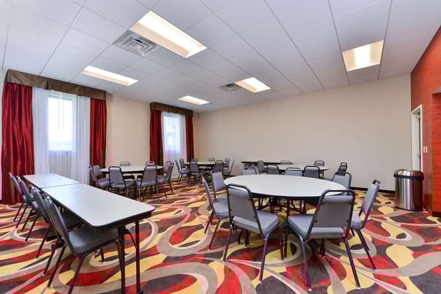 Images Hampton Inn & Suites California University-Pittsburgh