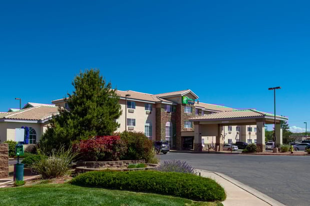 Images Holiday Inn Express & Suites Farmington (Bloomfield) by IHG
