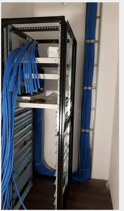 Tip Top Elektro - Inh. Florian Kiefer, Bahnhofsplatz 1 in Ottobrunn