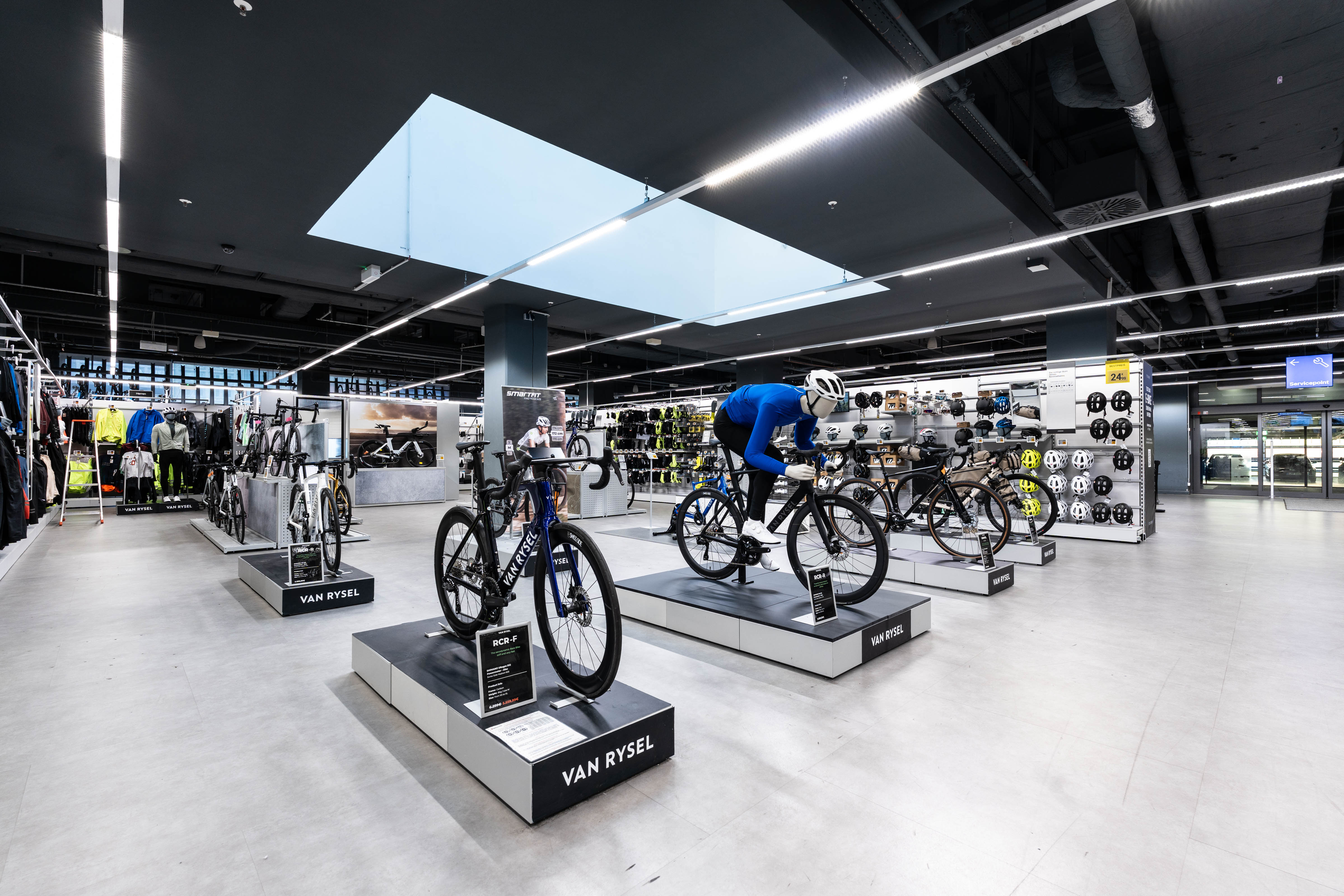 DECATHLON Berlin Alexanderplatz