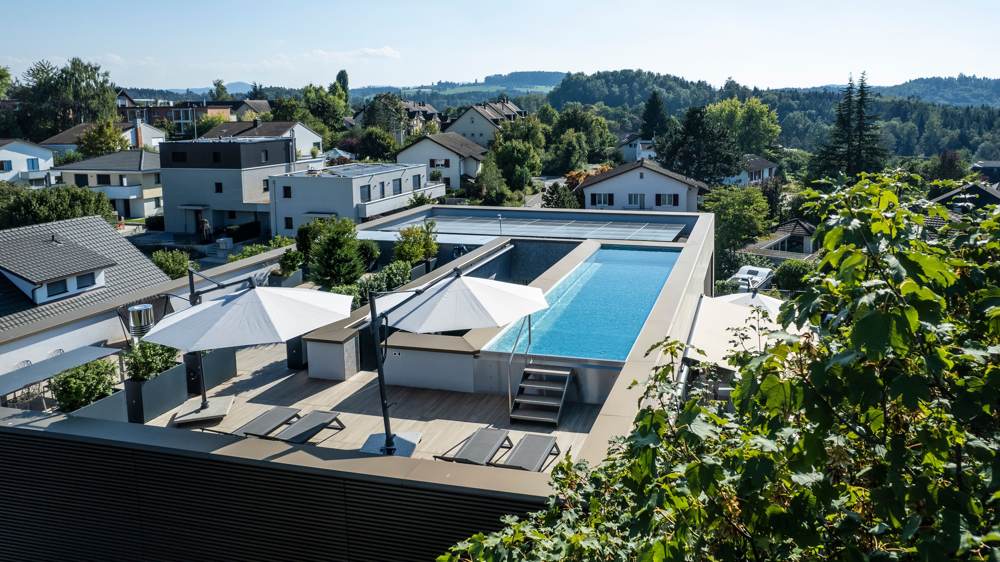 Bilder Woodtli Schwimmbadtechnik AG