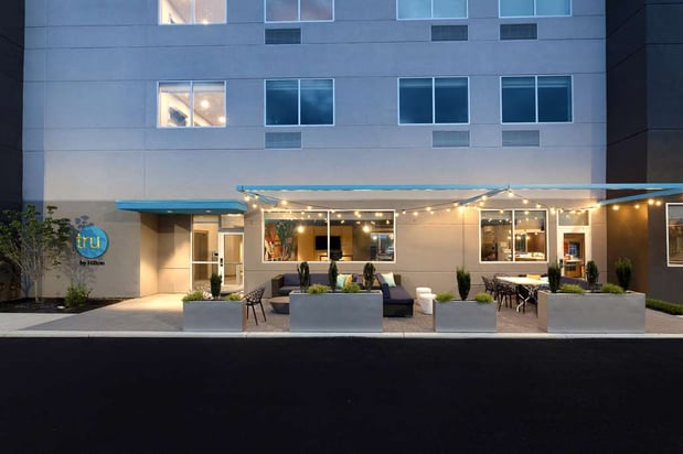 Images Tru by Hilton Grantville