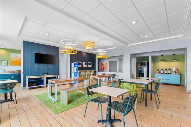 Images Spark by Hilton Victoria