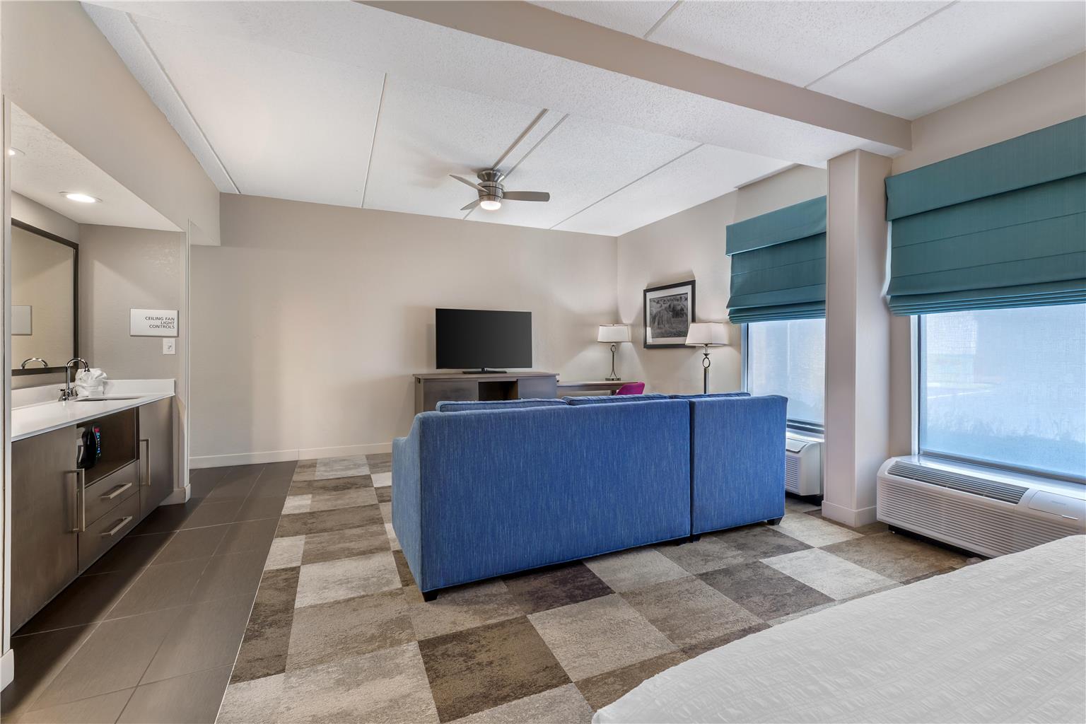 Guest room 