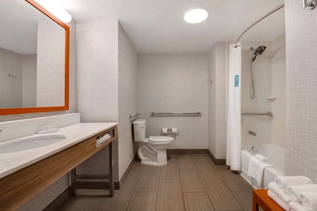 Images Hampton Inn Anderson/ Alliance Business Park