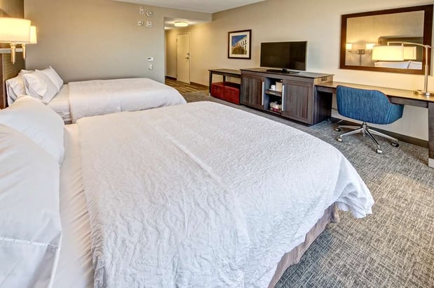 Images Hampton Inn & Suites Franklin Berry Farms