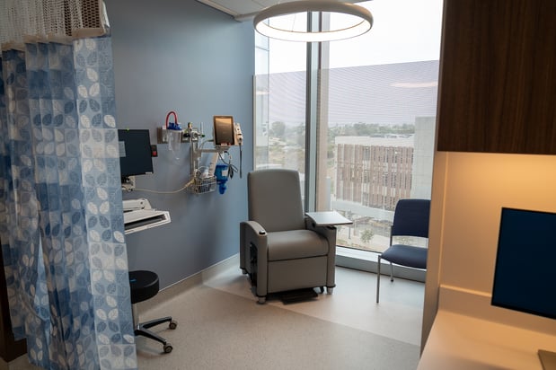 Images UC San Diego Health Infusion Therapy – Hillcrest
