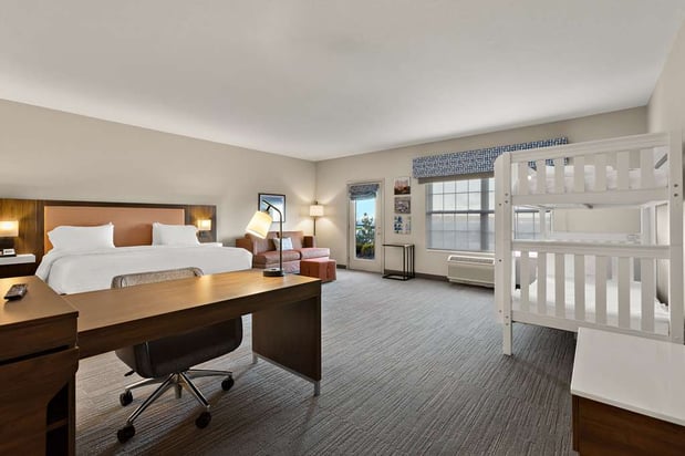 Images Hampton Inn & Suites by Hilton Petoskey