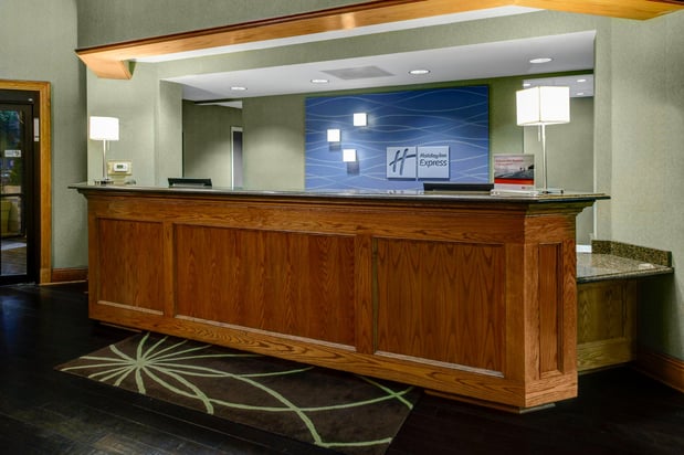 Images Holiday Inn Express & Suites Atlanta Buckhead by IHG