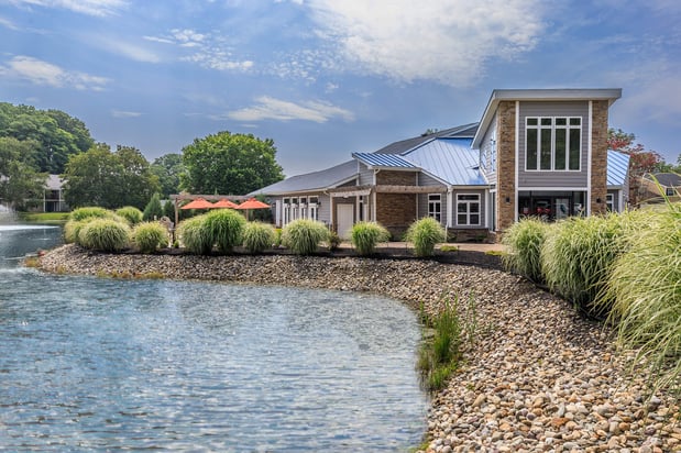 Images Twin Lakes Clifton Park Apartments