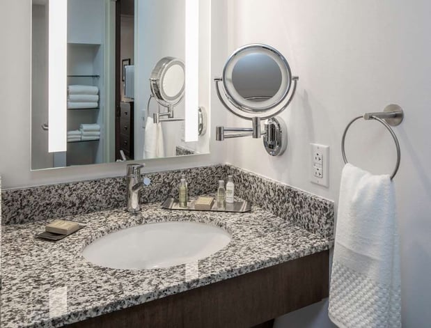 Images DoubleTree by Hilton Hotel Pittsburgh - Cranberry