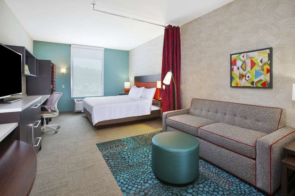 Guest room
