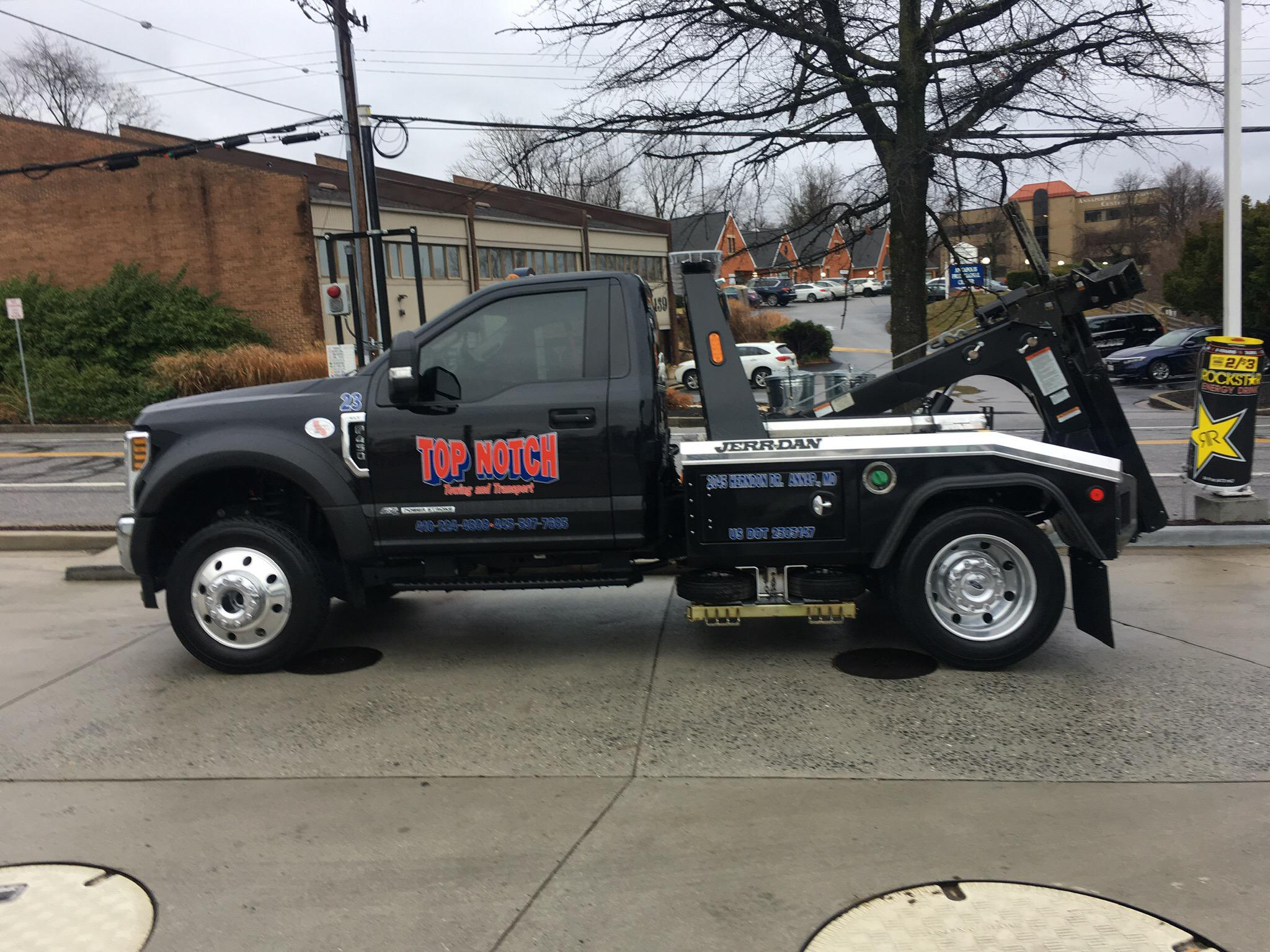 Top Notch Towing and Transport Photo