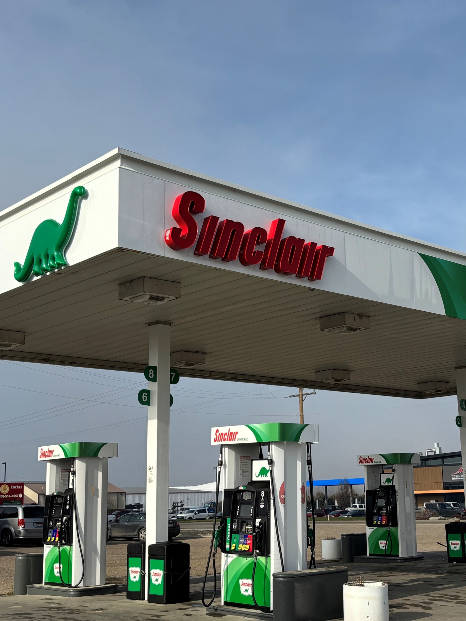 Sinclair gas station fueling island 