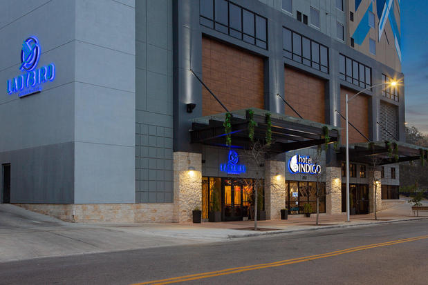 Images Hotel Indigo Austin Downtown - University by IHG