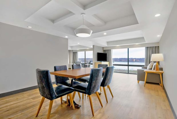 Images DoubleTree by Hilton Davenport