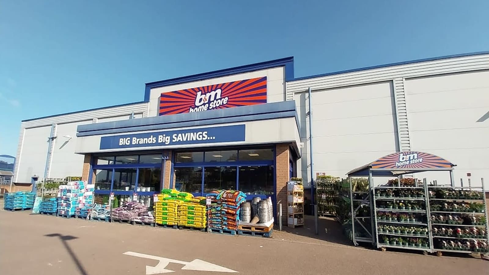 Images B&M Home Store with Garden Centre