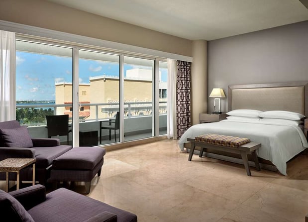 Images DoubleTree by Hilton Grand Hotel Biscayne Bay