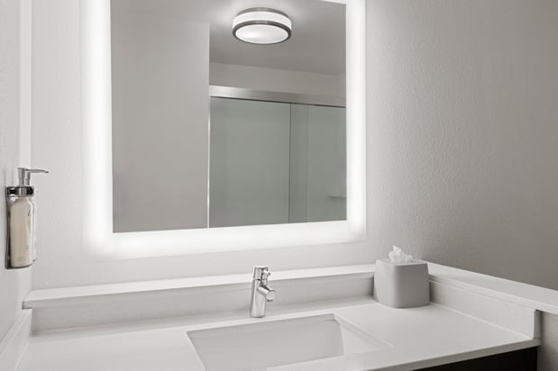 Images Holiday Inn Express & Suites Tampa East - Ybor City by IHG