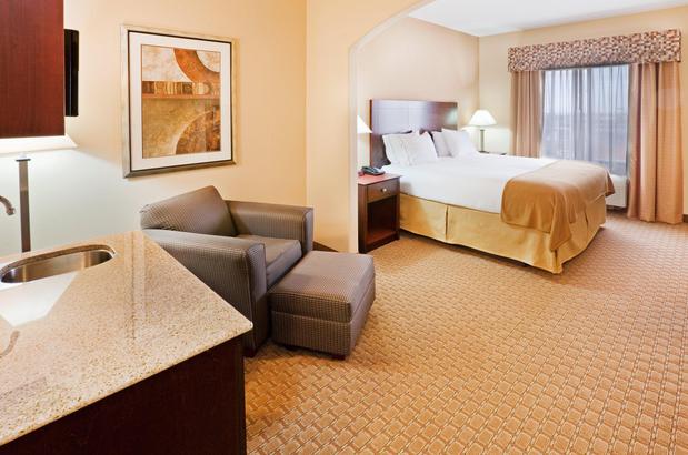 Images Holiday Inn Express & Suites Guymon, an IHG Hotel