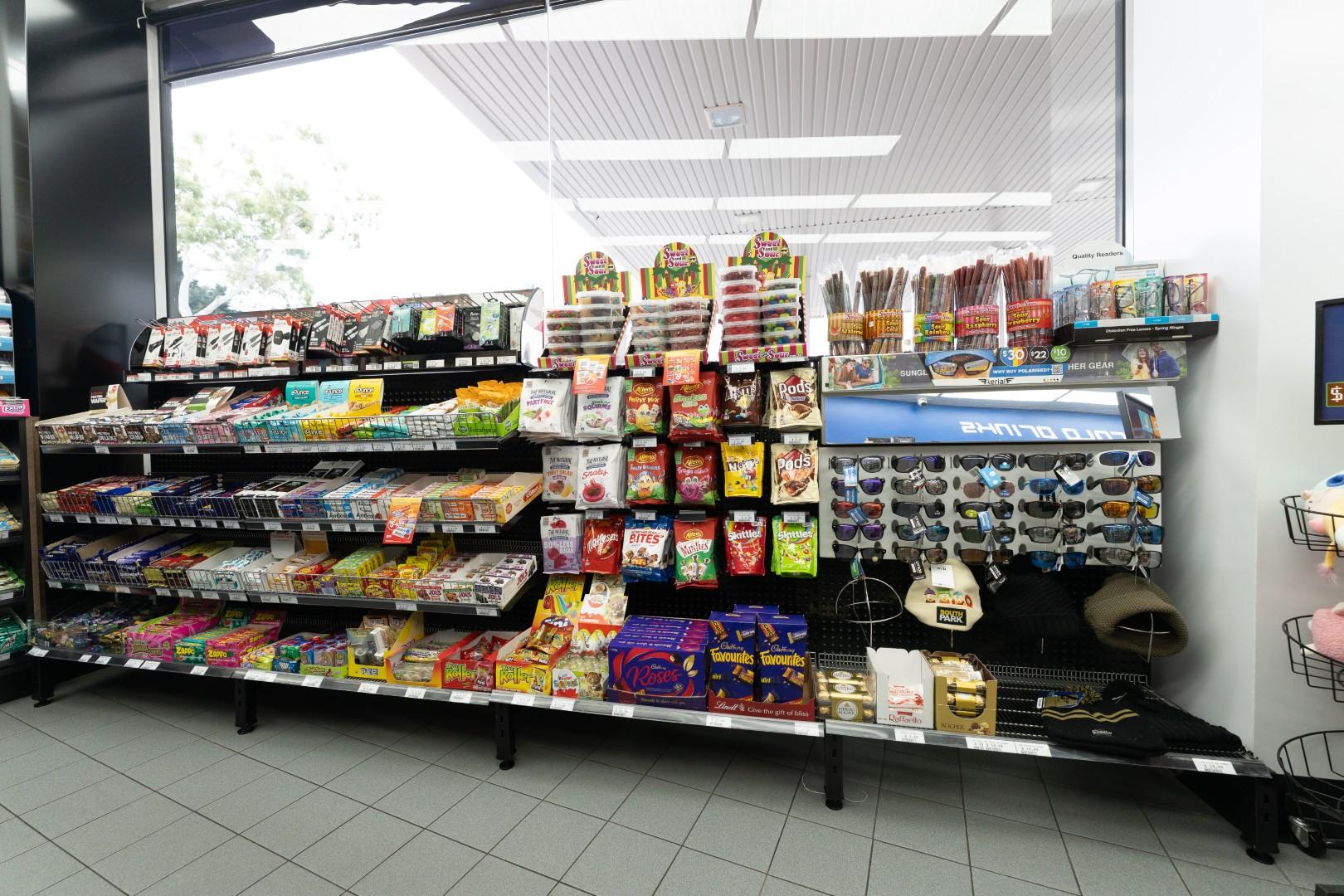 Images SPEEDWAY ROSEVILLE