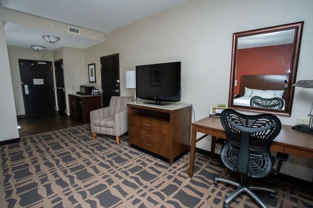 Images Hilton Garden Inn Dayton South-Austin Landing