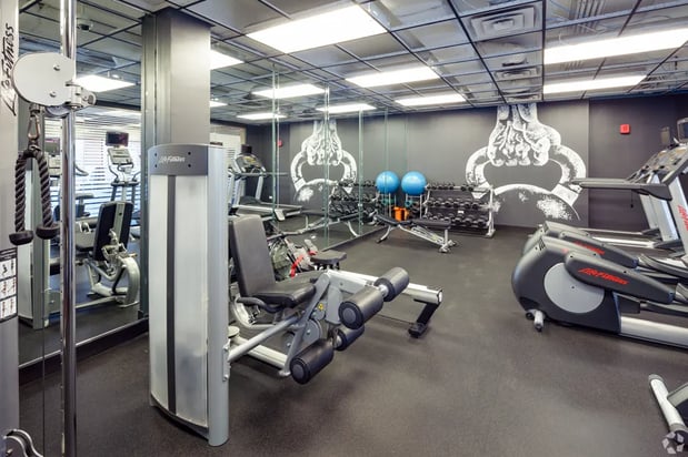 Images The Bryn - 5600 N Sheridan Rd