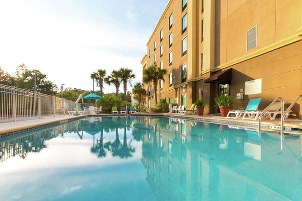 Images Hampton Inn & Suites Jacksonville-Airport
