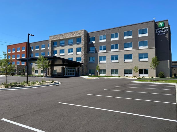 Images Holiday Inn Express & Suites Madison West - Middleton by IHG
