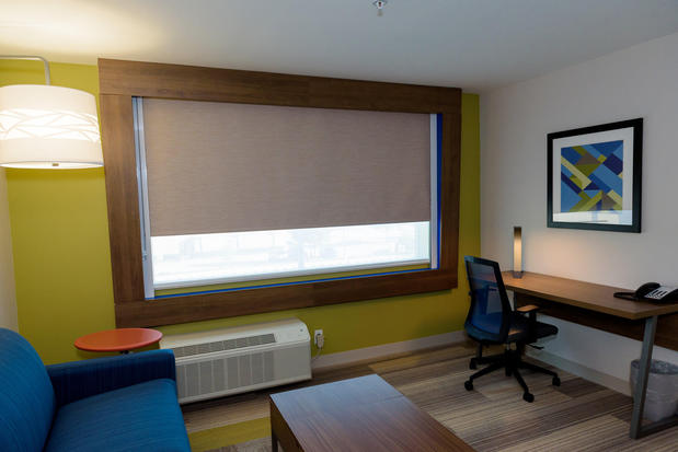 Images Holiday Inn Express & Suites McKinney - Frisco East by IHG
