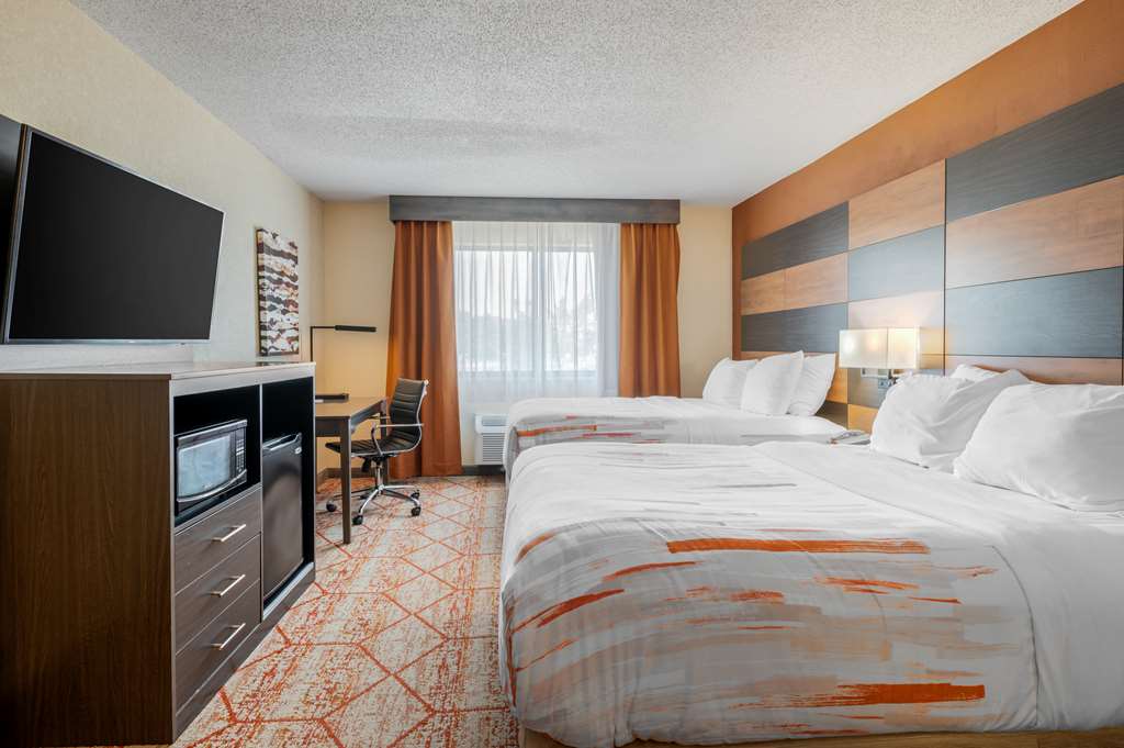 Double Queen Room