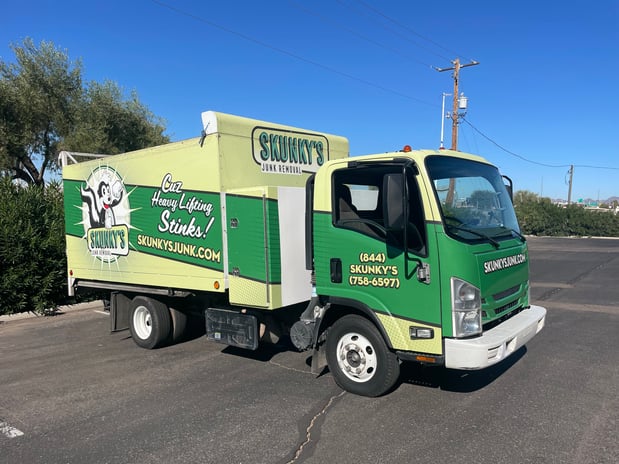 Images Skunky's Junk Removal