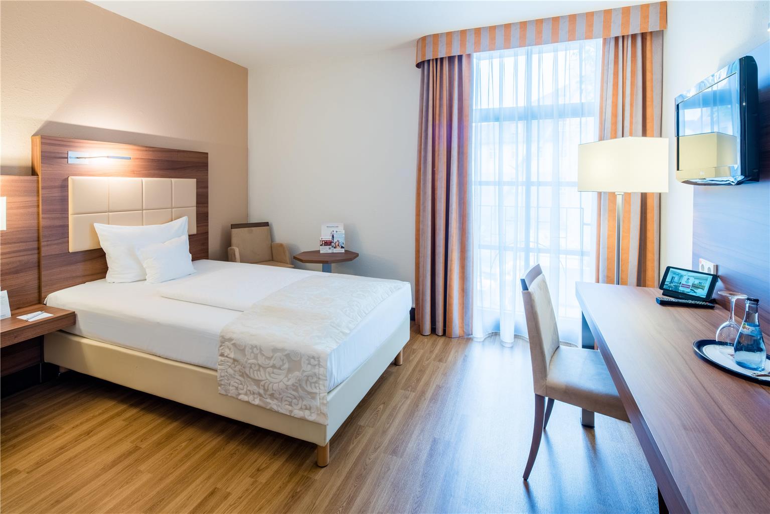 Best Western Plus Hotel Am Schlossberg, Europastrasse 13 in Nuertingen