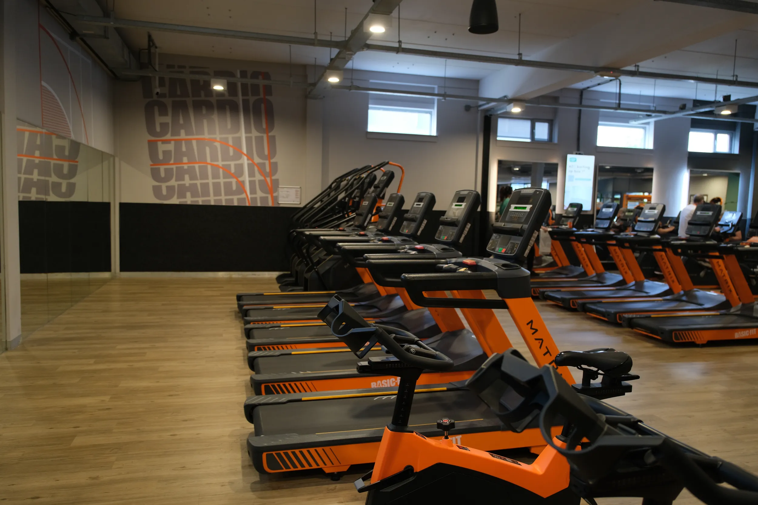 Foto's Basic-Fit 24/7
