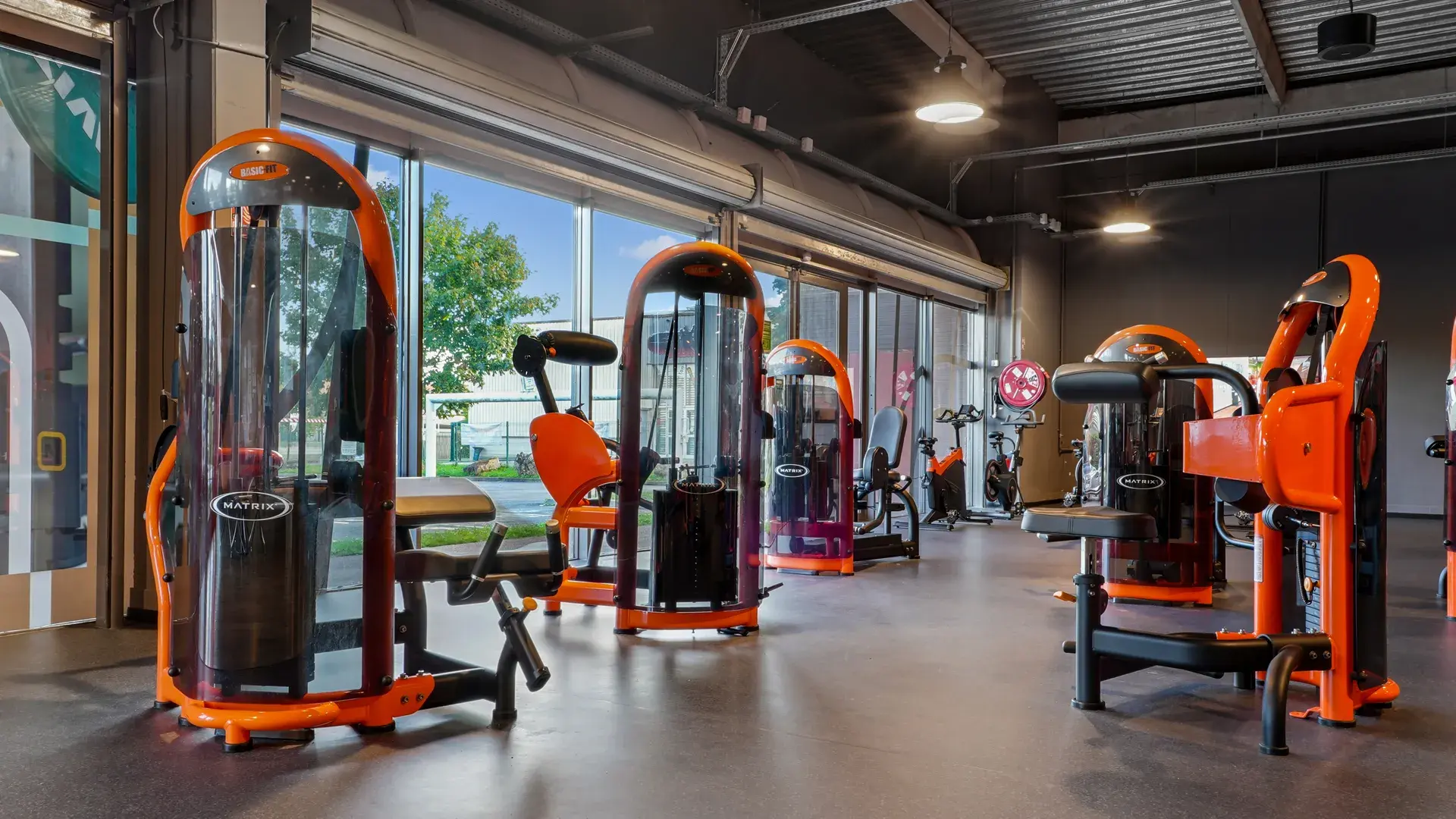 Images Basic-Fit 24/7