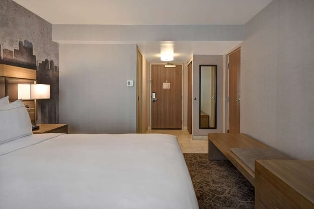 Images DoubleTree by Hilton St. Louis Airport