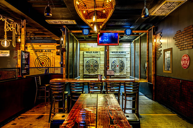 Images Wild Axe Throwing